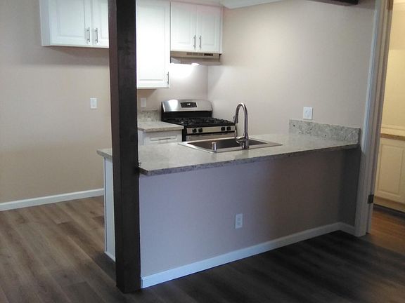 3rd image of 399 W Bay St #B-101