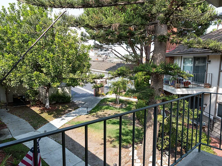 22825 Nadine Cir #B — Photo 14