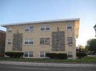 8636 Grand Ave APT 2B, River Grove, IL 60171