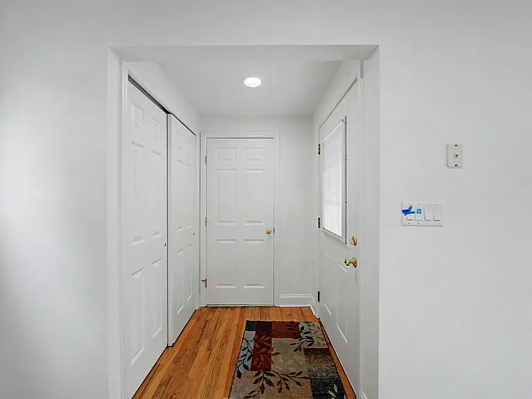 15 Chestnut St — Photo 3