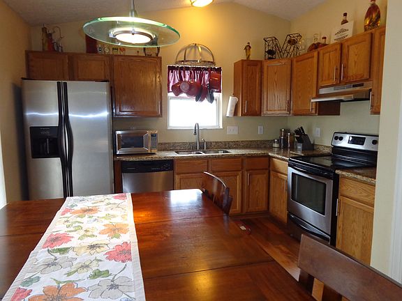 4th image of 4033 Brookrun Dr