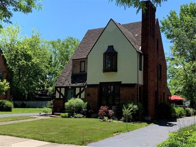 18302 Scottsdale Blvd, Shaker Heights, OH, 44122