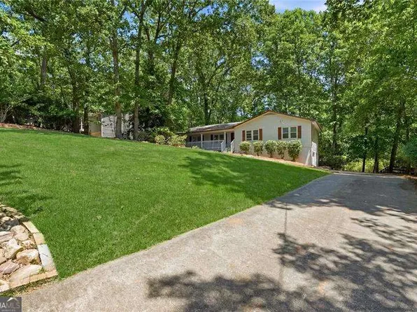 408 Riverlake Ct, Woodstock, GA 30188