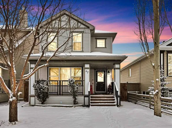 67 NW Copperstone Cir SE, Calgary, AB T2Z 0G6