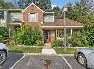 1106 Hickory Ct, Monmouth Junction, NJ 08852