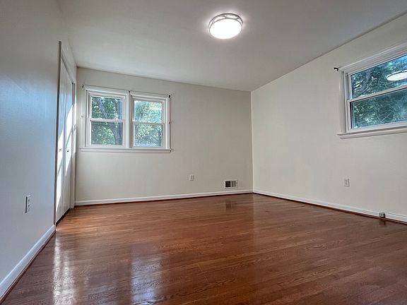 4th image of 11801 Milbern Dr