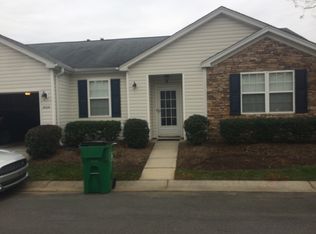 9129 Meadowmont View Dr, Charlotte, NC 28269