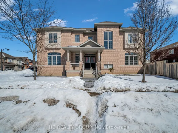 1241 Art Westlake Ave, Newmarket, ON L3X 0C8