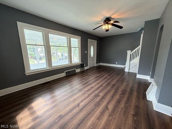 5th image of 1467 Beardsley St
