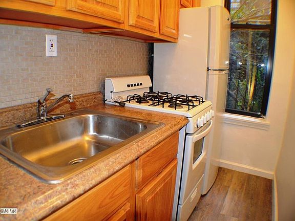 4th image of 406 E 83rd St APT 1B