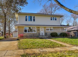 912 N School St, Addison, IL 60101