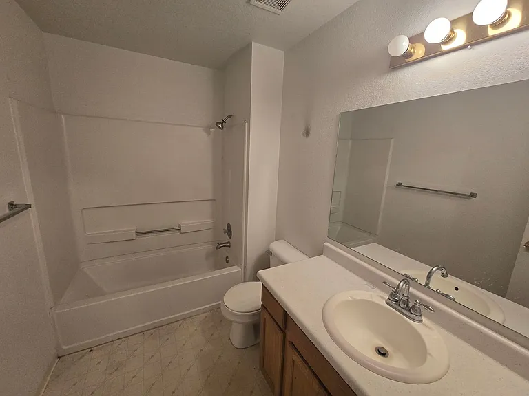 80 Blackburn Ln — Photo 21