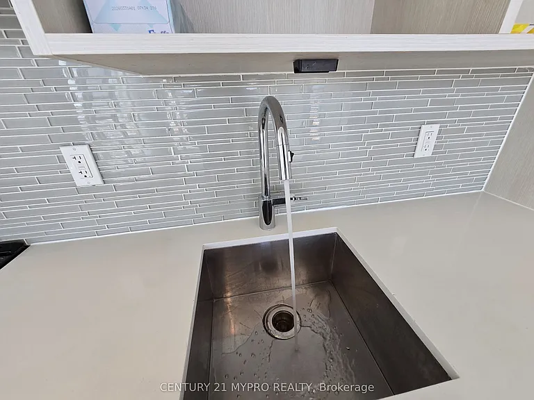 150 Fairview Mall Dr #802 — Photo 28