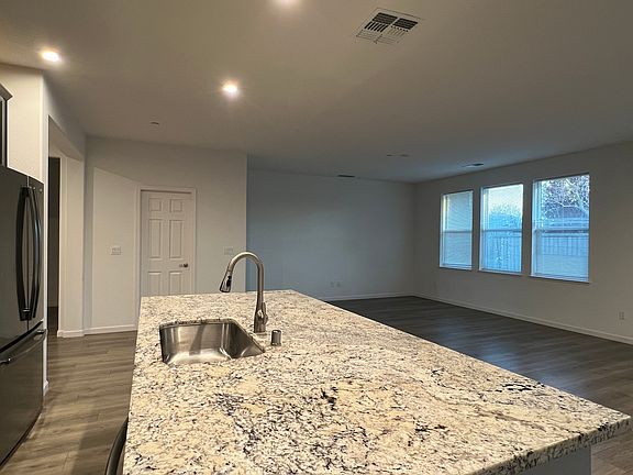 5th image of 2224 Millsap Ct