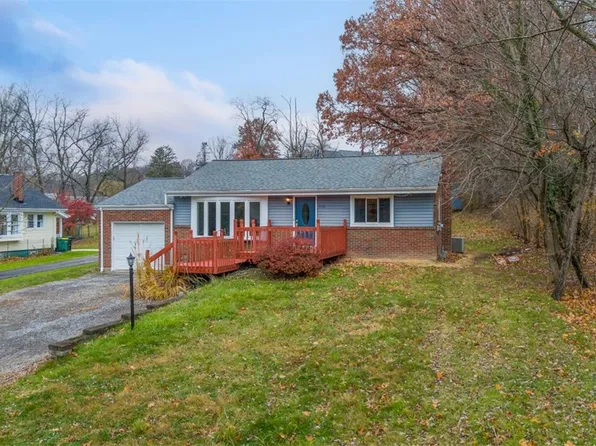 2331 Carson Dr, Allison Park, PA 15101