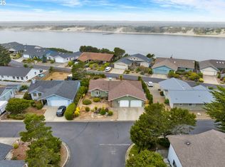34 Wild Winds St, Florence, OR 97439