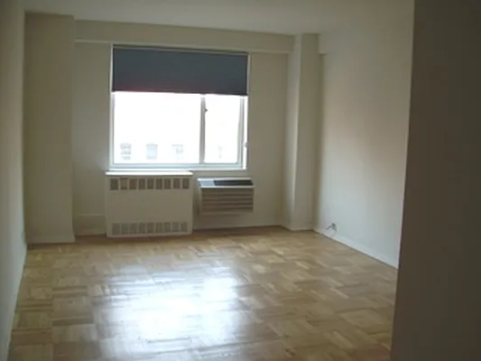 Rented by City Connections Realty | media 15