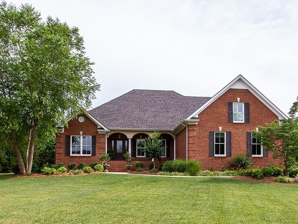 1st image of 921 Walton Ln