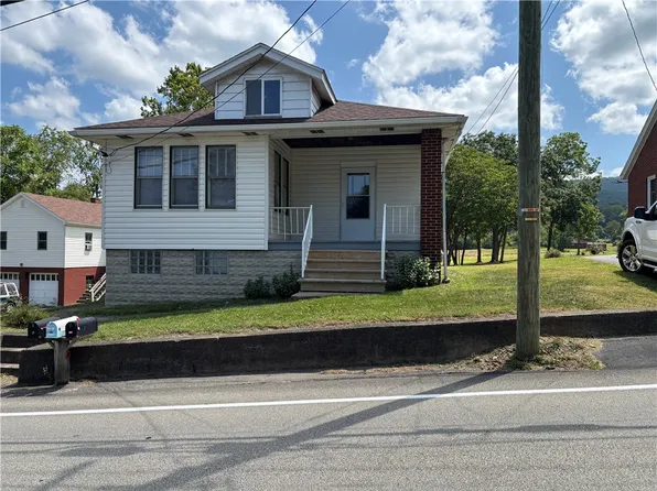 264 Hopwood Fairchance Rd S, Uniontown, PA 15401