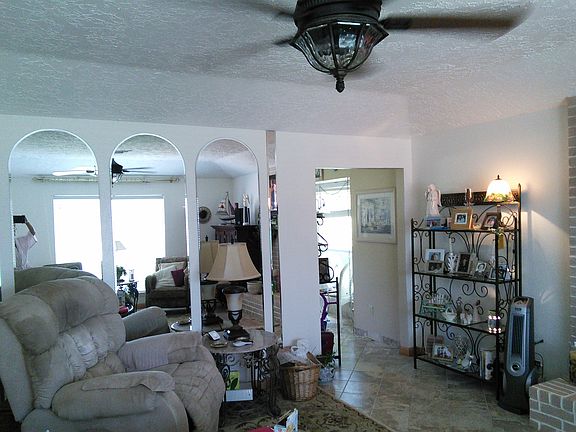 3rd image of 3007 S Peach Hollow Cir