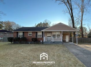 4917 Lochinvar Rd, Memphis, TN 38116