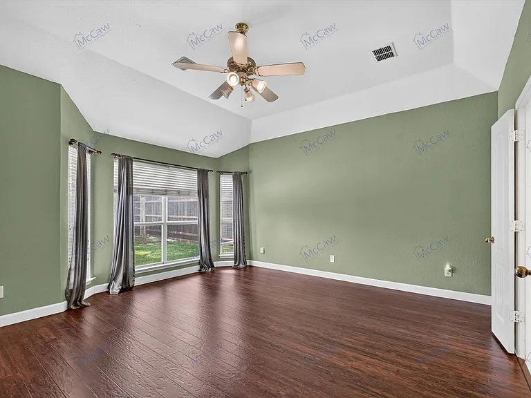5101 Timberland Pkwy — Photo 7