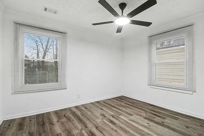 2160 Dowdell Dr — Photo 13