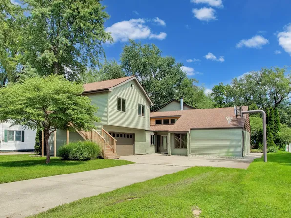 9831 Erie St, Highland, IN 46322