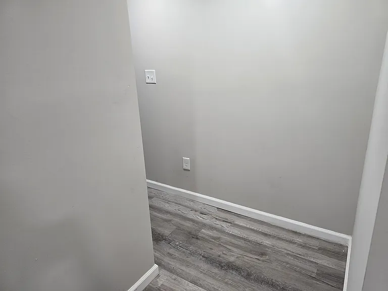 1914 Midland Rd #2 — Photo 9