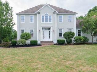 6 Maplewood Dr, Hanover, MA 02339