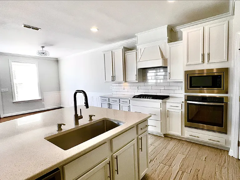 2401 Pecan Ridge Way — Photo 6