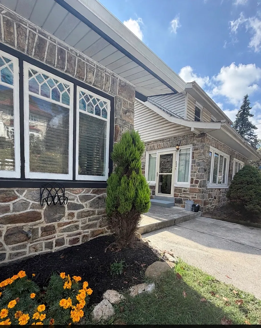 433 Friedensburg Rd photo 1