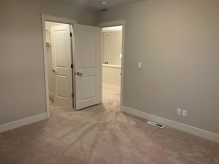 16071 NW Ashfield Dr — Photo 17