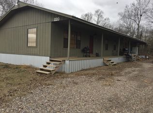 210 Bayou Dr N, Lake Village, AR 71653