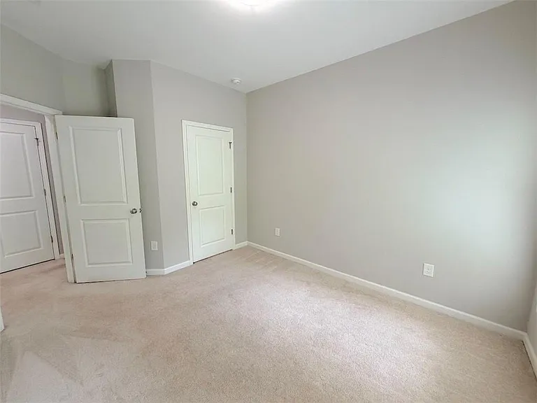 860 Westmoreland Cir NW — Photo 16