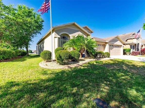 6956 Runner Oak Dr, Wesley Chapel, FL 33545