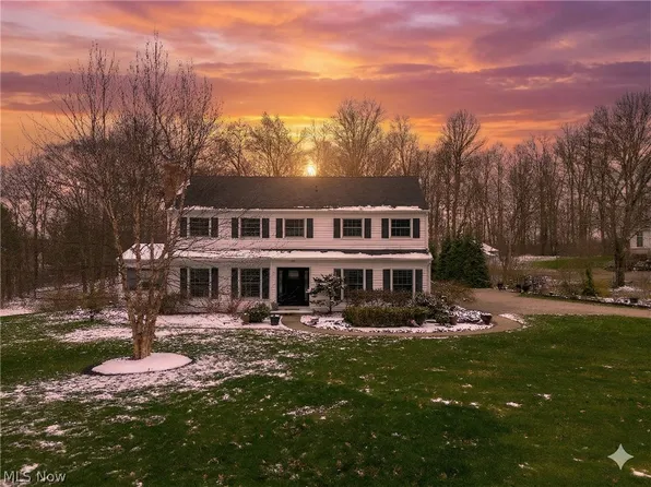 2816 Woodbridge Rd, Hudson, OH 44236