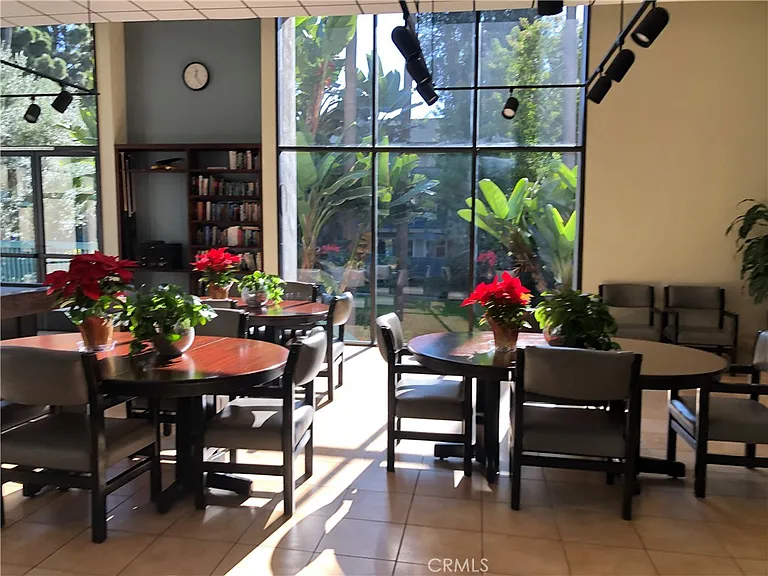 552 N Bellflower Blvd #220 — Photo 37