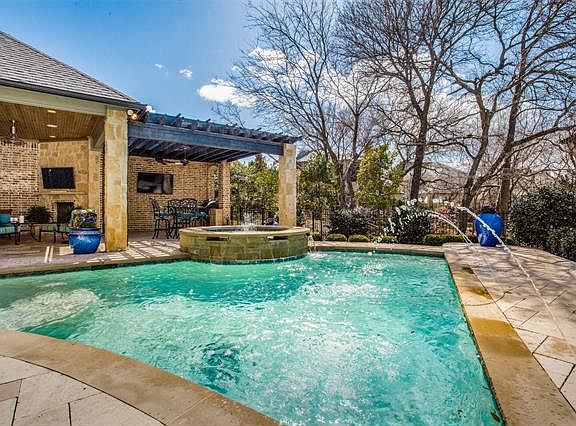 5th image of 6205 Avalon Woods Dr