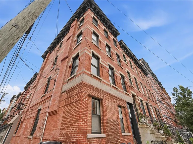 941 Garden St #1 — Photo 1