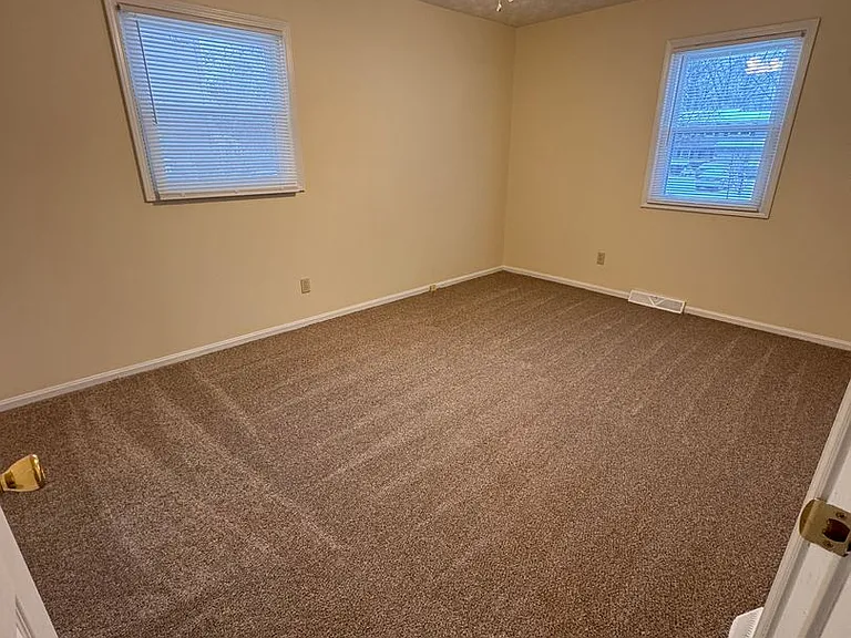 2239 Woodland Trce — Photo 8