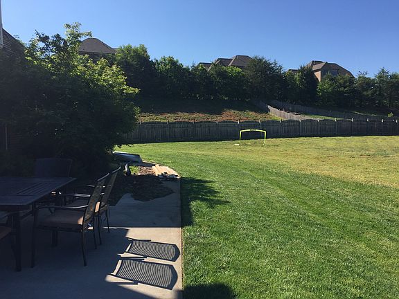 2nd image of 1819 Blue Crane Ln