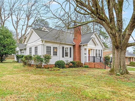 4th image of 218 Queen Anne Rd