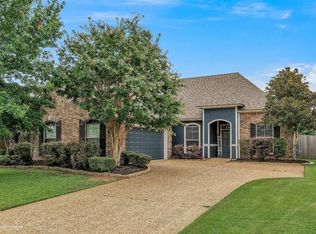 419 Carnaby Ct, Bossier City, LA 71111
