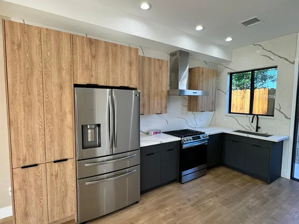 19033 Bassett St, Reseda, CA 91335