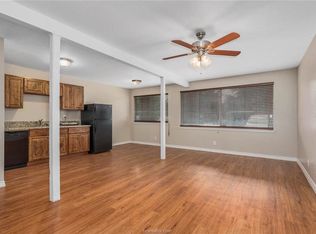 3900 Old College Rd #3912, Bryan, TX 77801