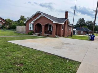 104 Saluda St, Ninety Six, SC 29666