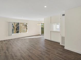 124 N Clark Dr APT 301, Beverly Hills, CA 90211
