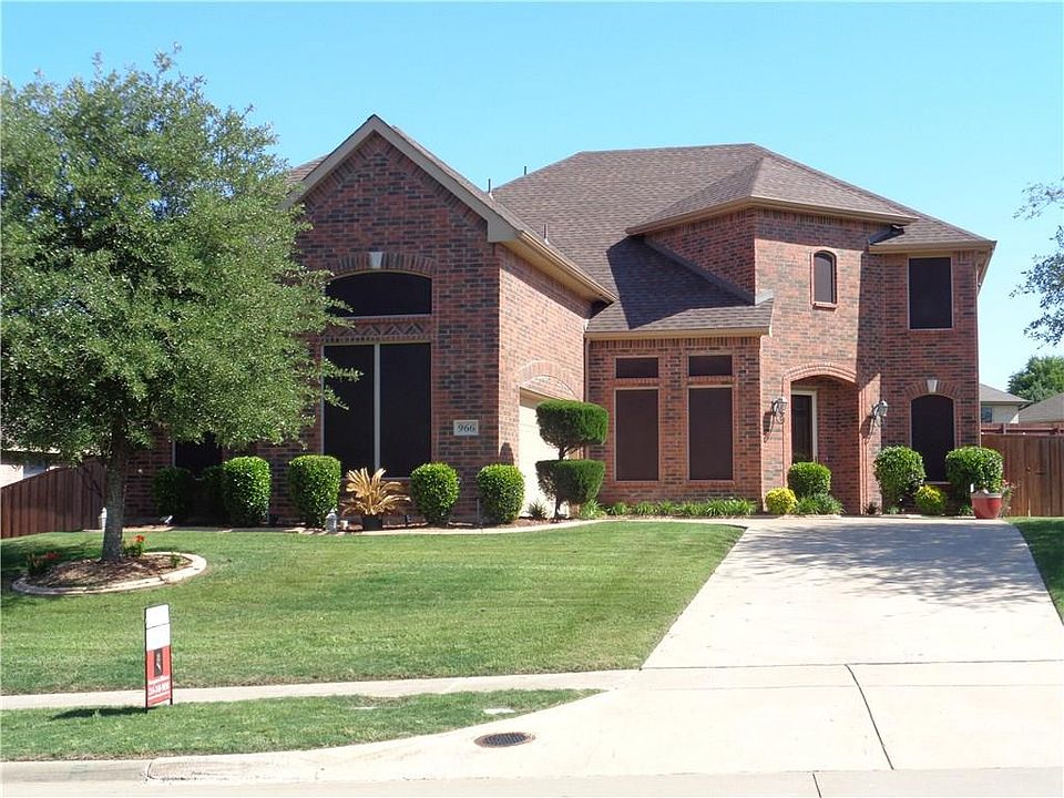 1st image of 966 Wooded Creek Dr
