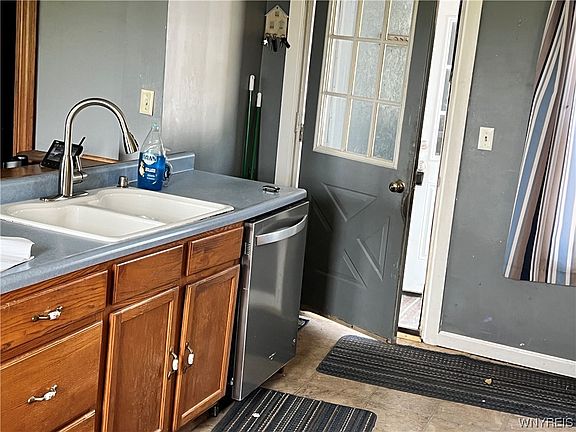 4th image of 4641 E Shelby Rd
